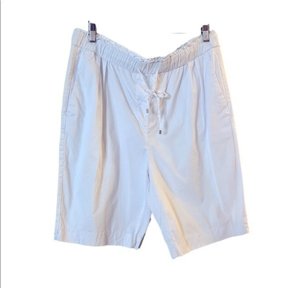 Land N Sea 100% cotton white drawstring & elastic waist shorts with pockets EUC